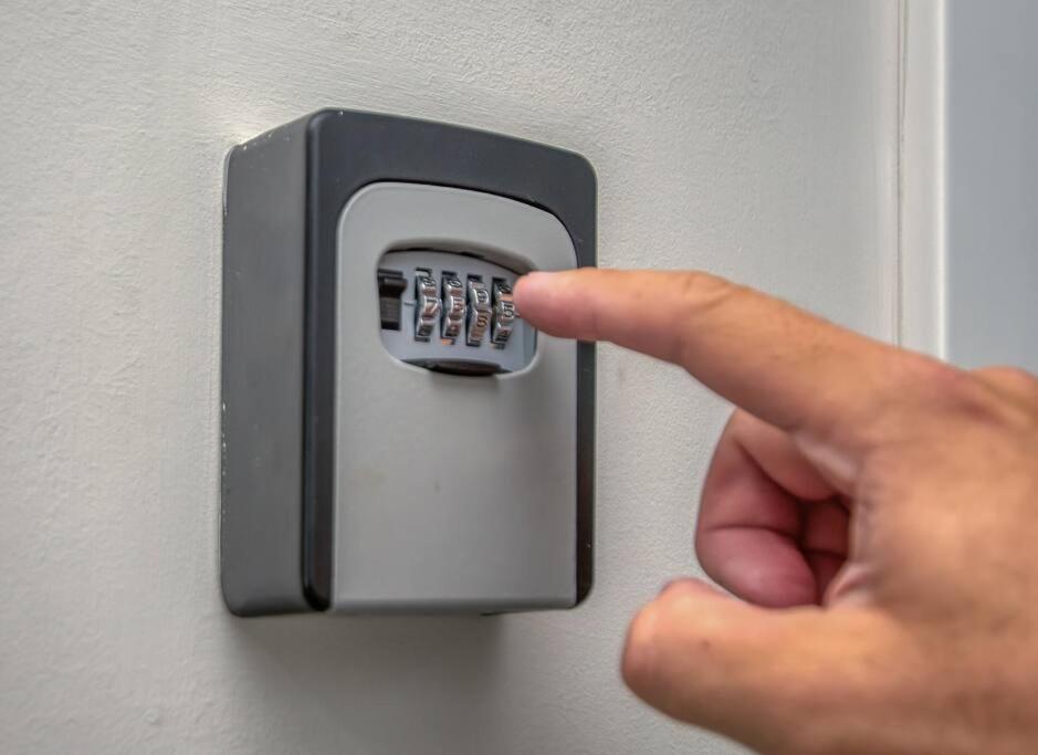 A Estrenar! Apartamento Con Pileta Zona Aeropuerto Wifi 200Mg Asuncion Extérieur photo